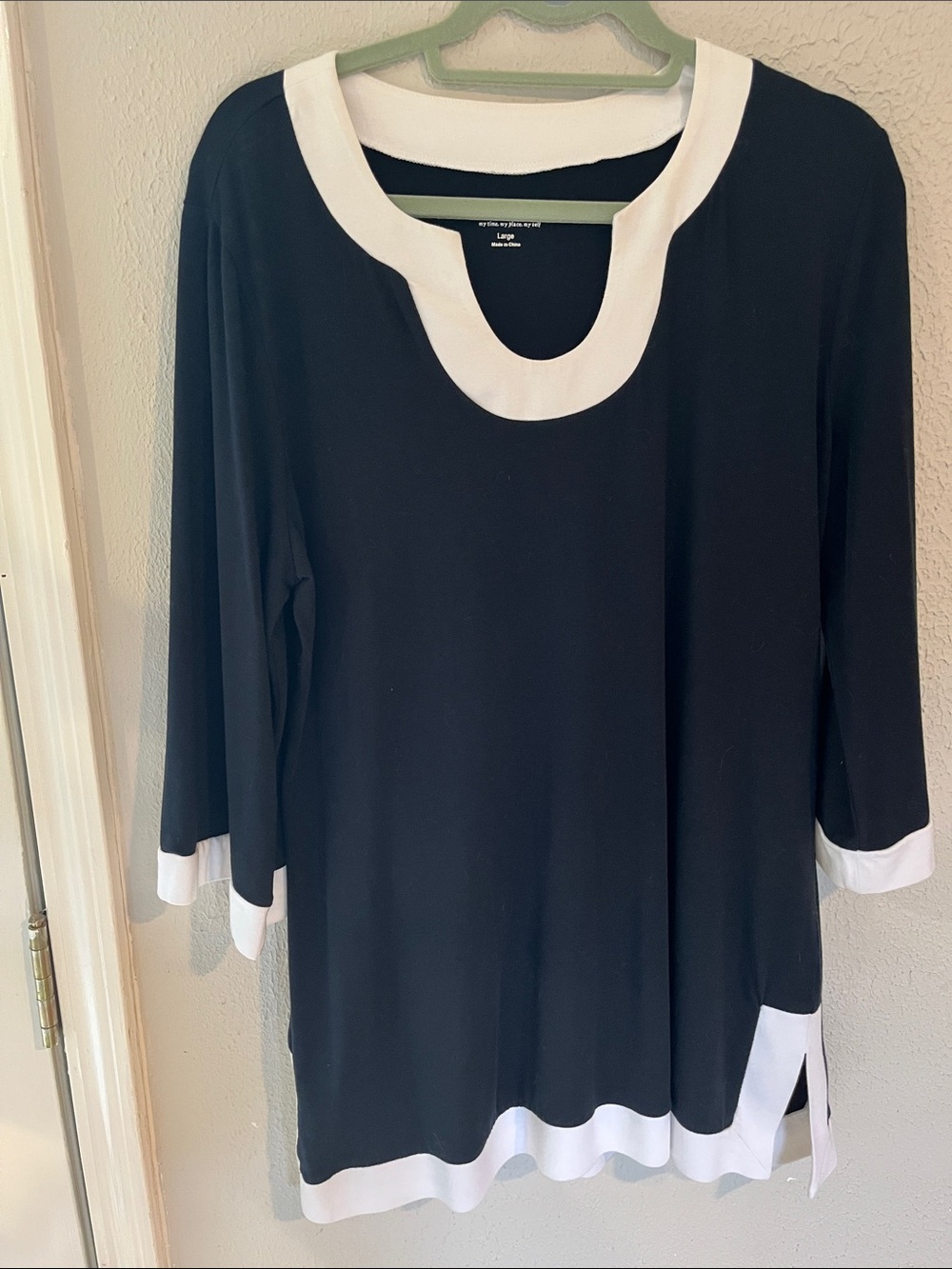 Soft Surroundings Black Tunic with White Trim Scoop Neck